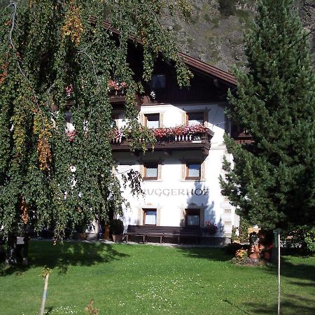 Hotel Gaestehaus Bruggerhof Längenfeld Exterior foto