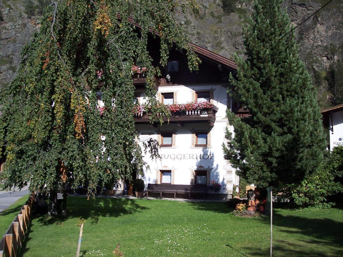 Hotel Gaestehaus Bruggerhof Längenfeld Exterior foto