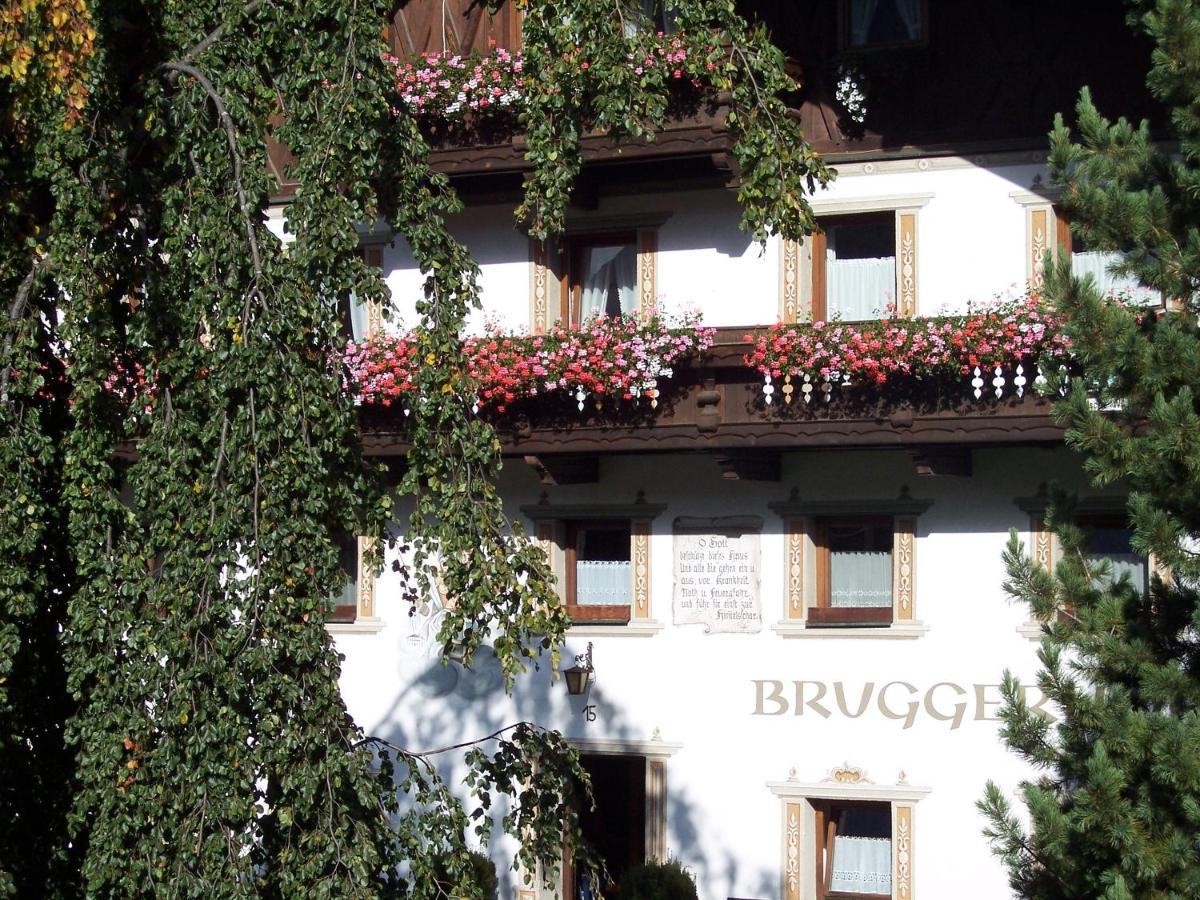Hotel Gaestehaus Bruggerhof Längenfeld Exterior foto
