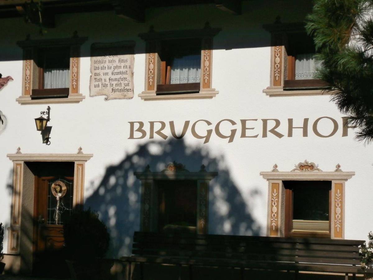 Hotel Gaestehaus Bruggerhof Längenfeld Exterior foto